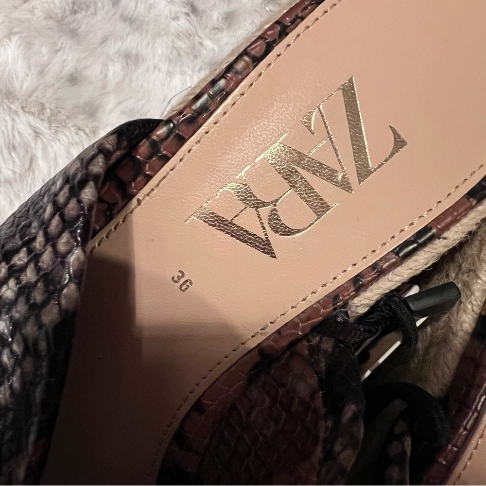 🥉ZARA SNAKESKIN STAMPED LEATHER ESPADRILLES WEDGES - SIZE 6 - BNWT - Picture 3 of 11